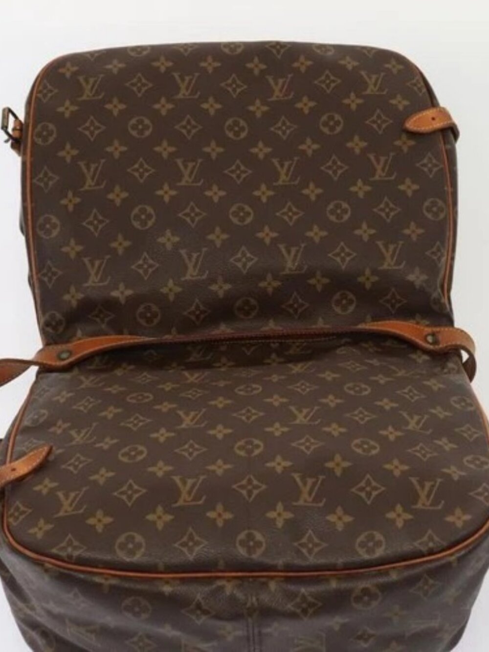 LOUIS VUITTON Monogram Saumur 35 Shoulder Bag M42254 LV Auth ki4838 - Picture 12 of 16